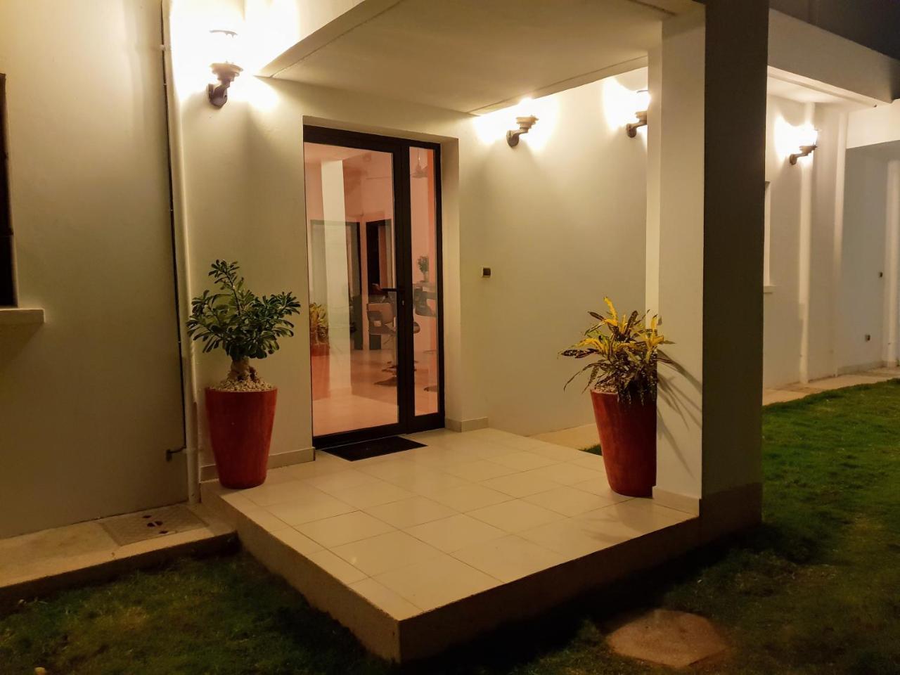 La Maison Blanche A Ngaparou, Splendide Villa Contemporaine 外观 照片